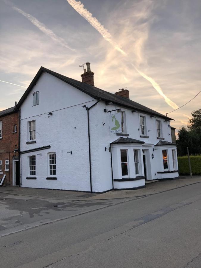 The Fox And Hounds Whittlebury Exterior foto